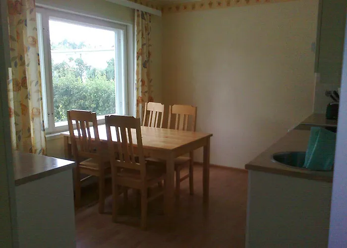 アパート Marent サロ