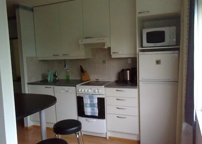 アパート Marent サロ